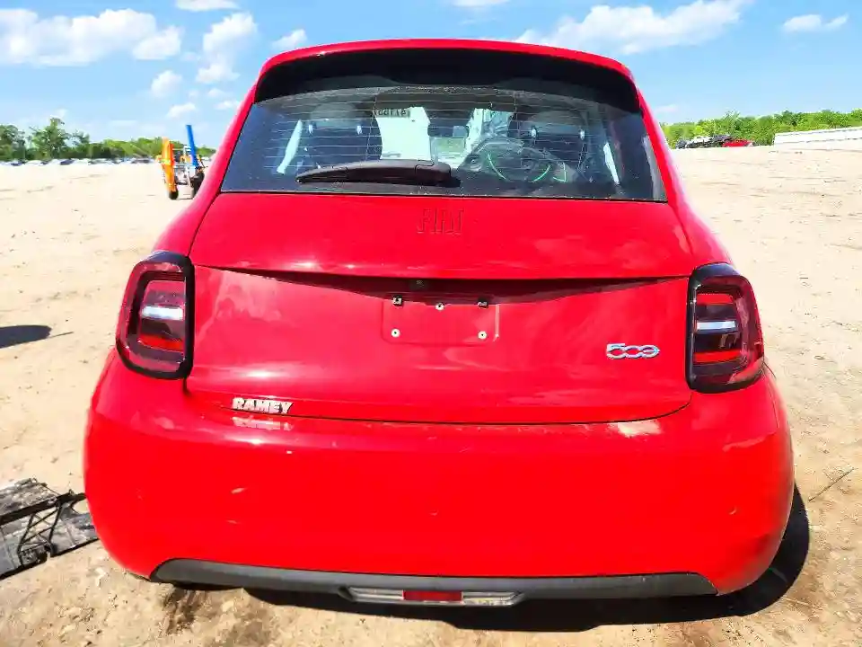 ZFAFFAA45RX209519 2024 FIAT 500-5