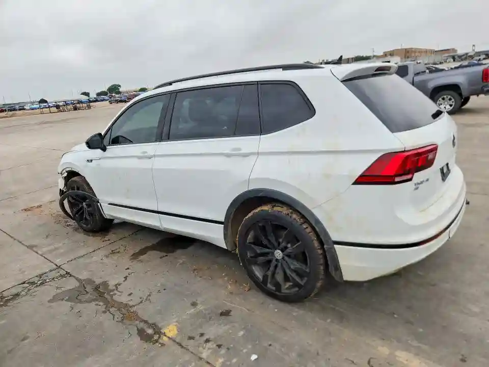 3VV3B7AX7MM116750 2021 VOLKSWAGEN TIGUAN-1