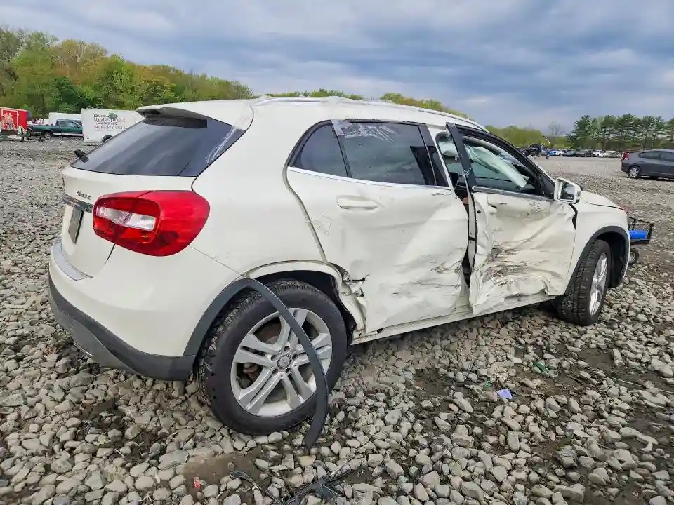WDCTG4GB1HJ343570 2017 MERCEDES-BENZ GLA-CLASS-2