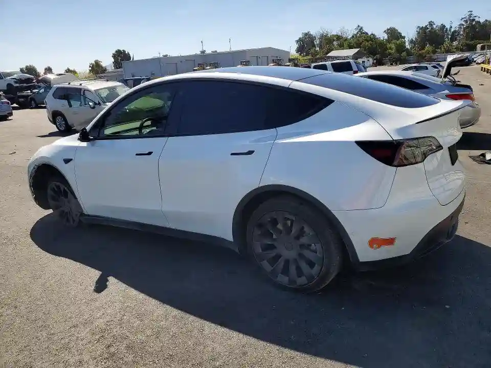 5YJYGDEF8LF002989 2020 TESLA MODEL Y-1