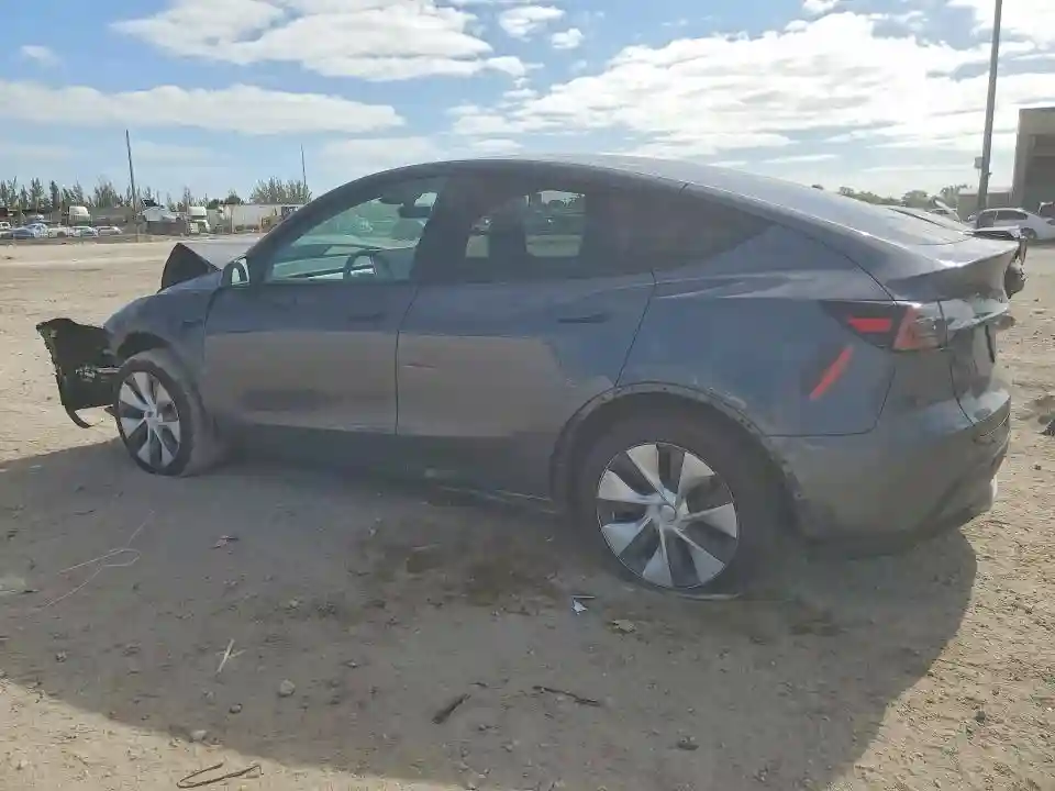 7SAYGDED7PF957273 2023 TESLA MODEL Y-1