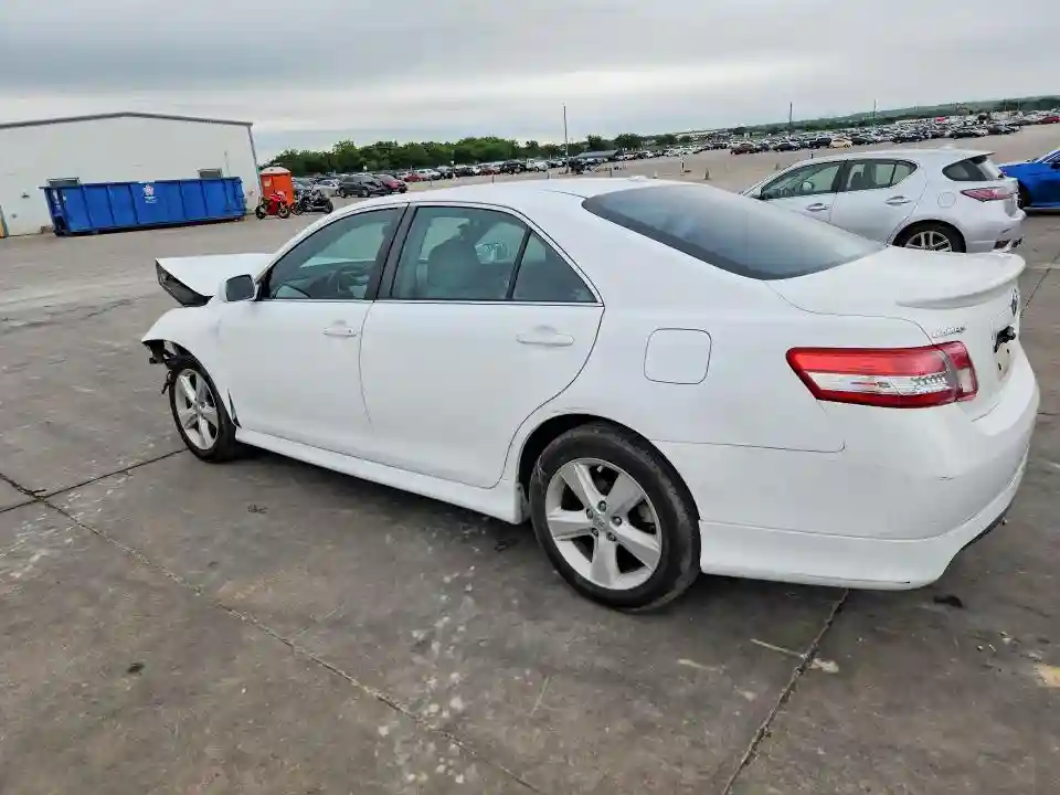 4T1BF3EK9BU695265 2011 TOYOTA CAMRY SE-1