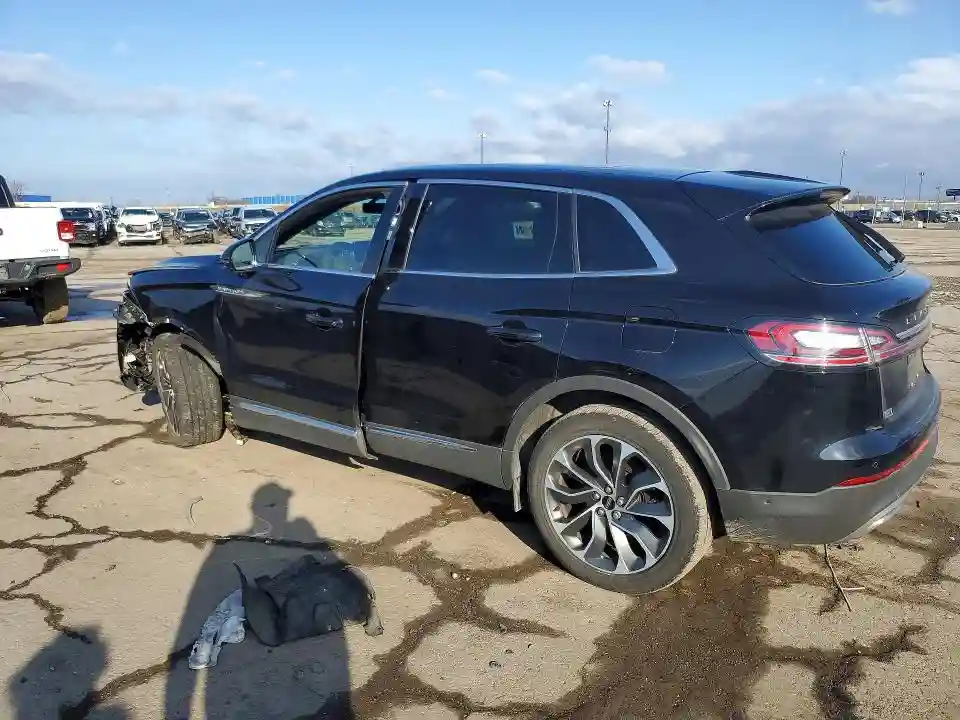 2LMPJ8KP3PBL23942 2023 LINCOLN NAUTILUS-1