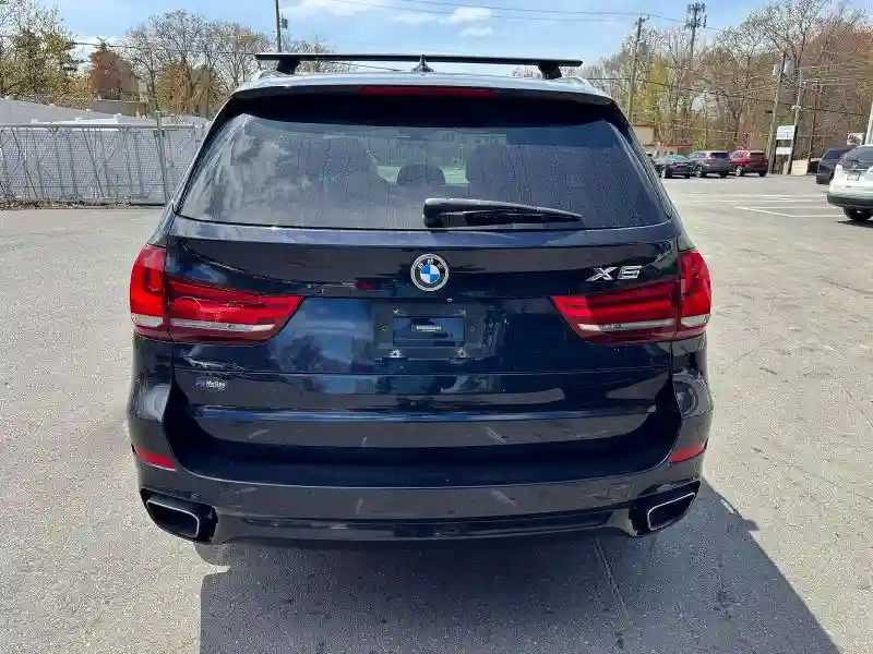 5UXKR0C56J0X92077 2018 BMW X5-5
