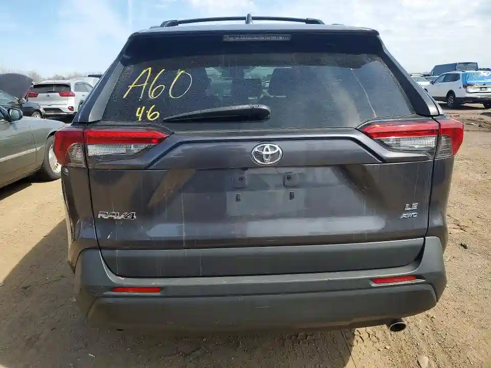 JTMF1RFV6KJ006235 2019 TOYOTA RAV4-5
