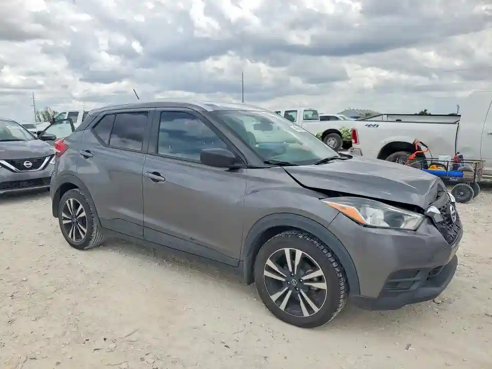 3N1CP5CU2JL535441 2018 NISSAN KICKS-3