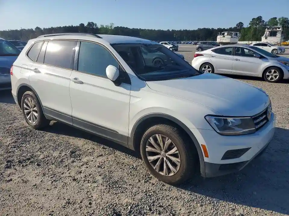 3VV1B7AX5KM078648 2019 VOLKSWAGEN TIGUAN-3