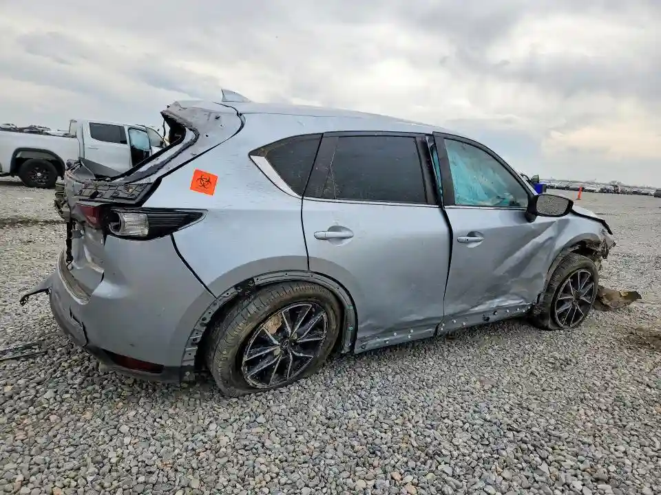 JM3KFBCM0J0412641 2018 MAZDA CX-5-2