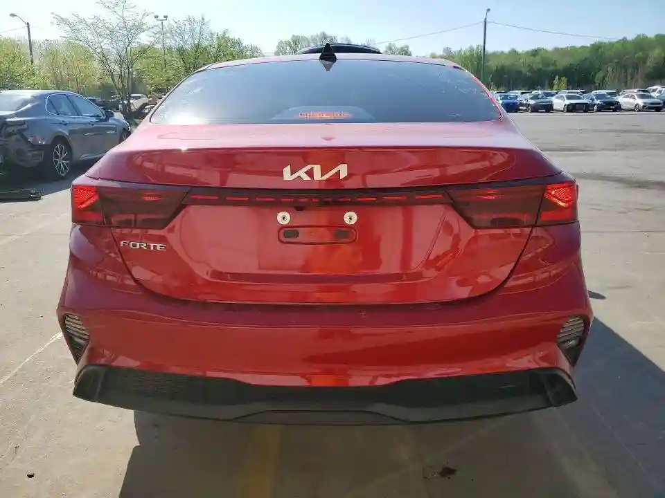 3KPF24AD1RE744403 2024 KIA FORTE LXS-5