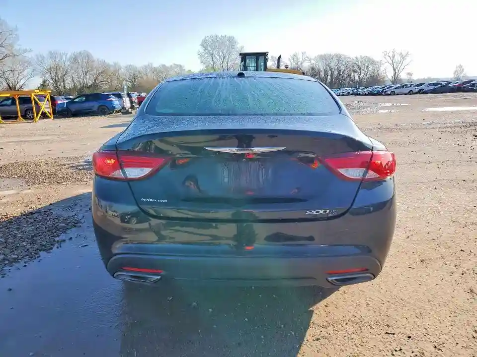 1C3CCCBB1FN573154 2015 CHRYSLER 200-5