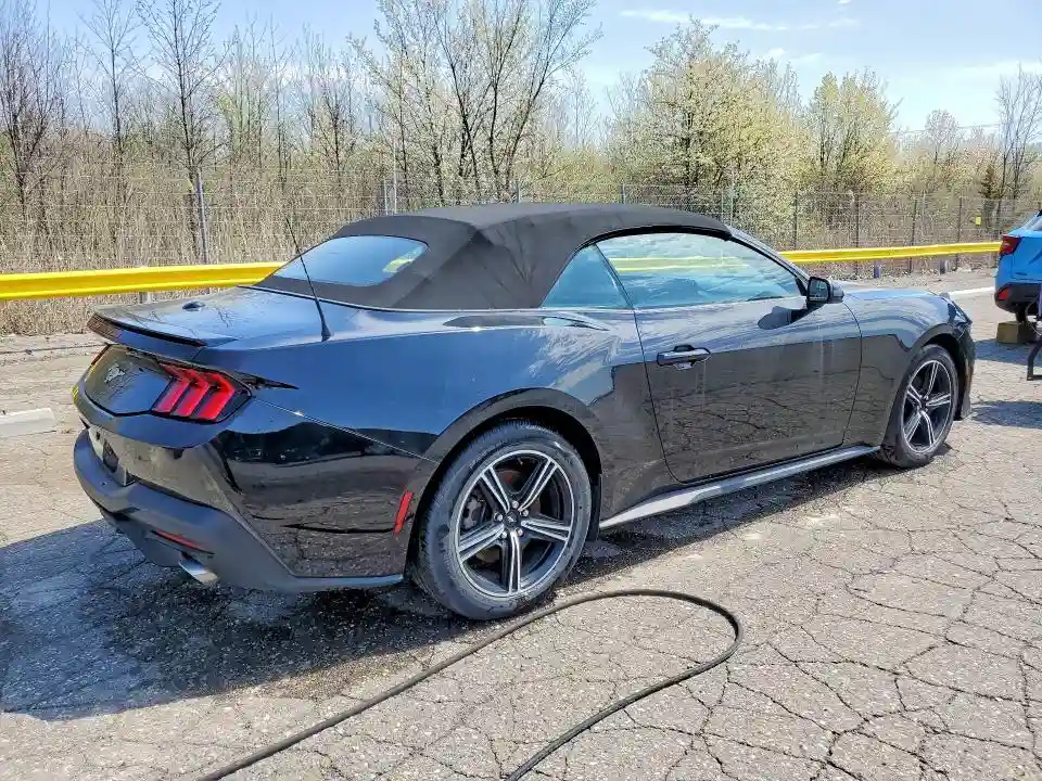 1FAGP8UH7S5103324 2025 FORD MUSTANG-2