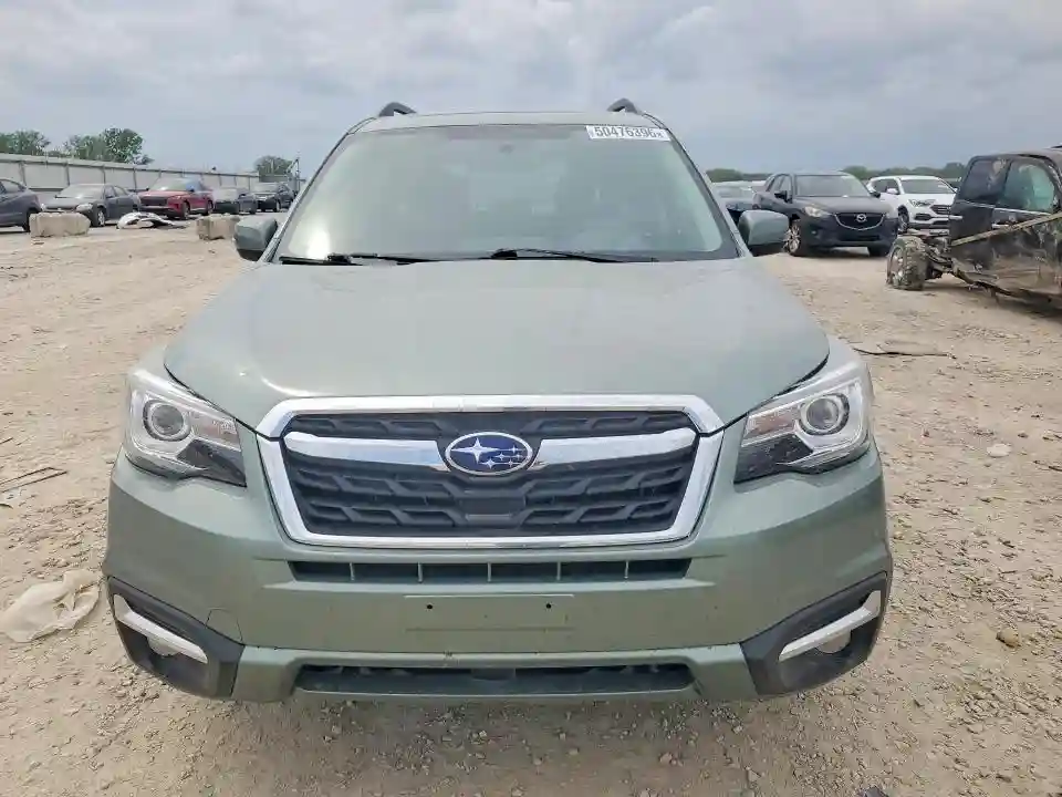 JF2SJAWCXJH511569 2018 SUBARU FORESTER-4