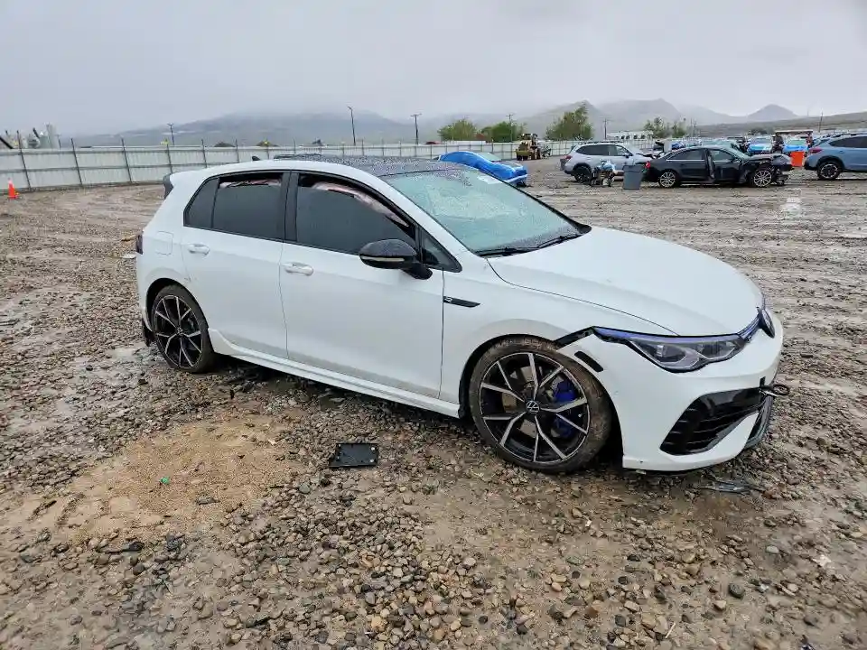 WVWFB7CD0PW209676 2023 VOLKSWAGEN GOLF-3