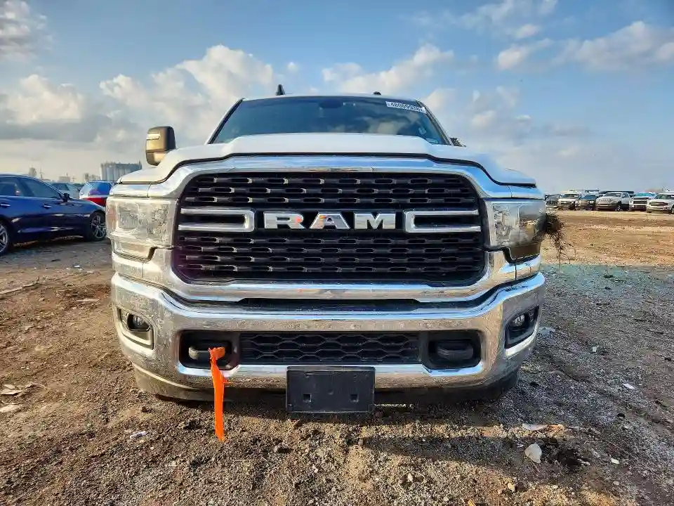 3C6UR5DL4PG654098 2023 RAM 2500-4
