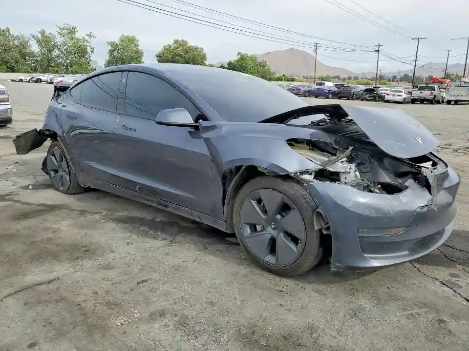 5YJ3E1EA8PF427685 2023 TESLA MODEL 3-3