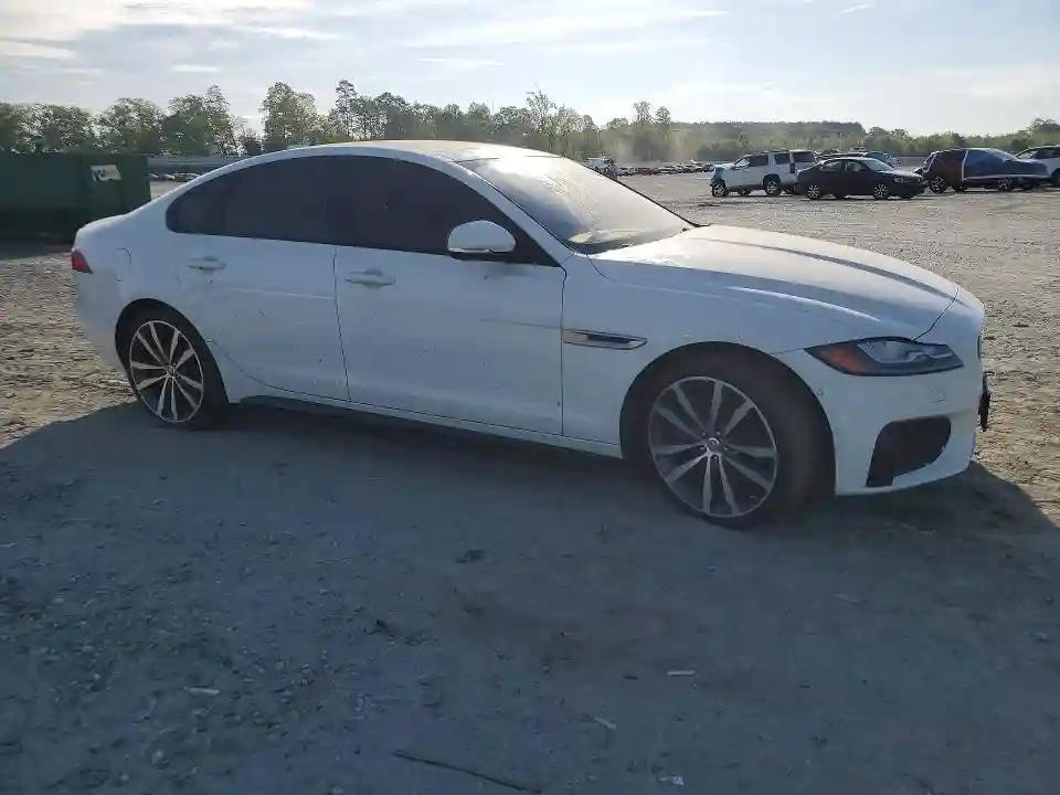 SAJBM4FV8JCY66540 2018 JAGUAR XF-3