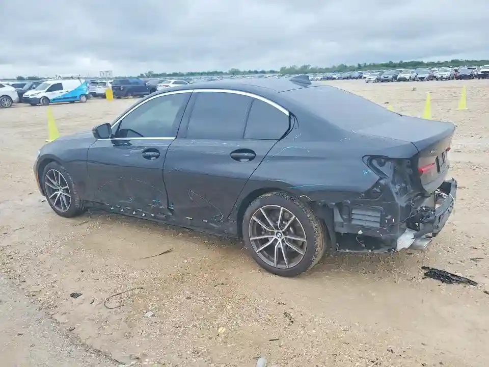 3MW5R7J08N8C57078 2022 BMW 3 SERIES-1
