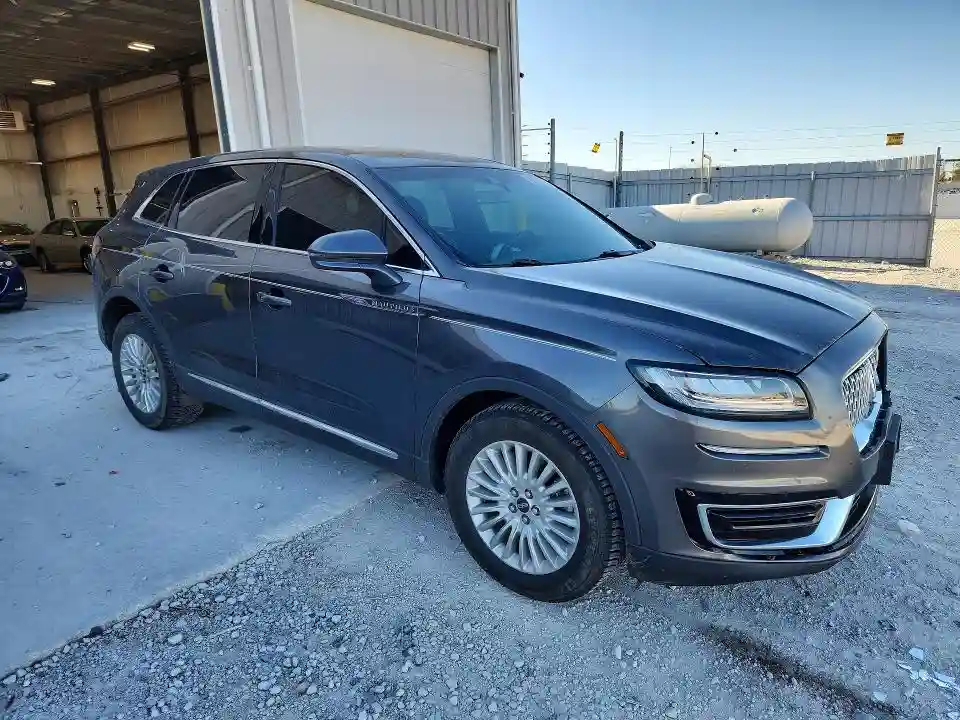 2LMPJ8J91KBL16435 2019 LINCOLN NAUTILUS-3