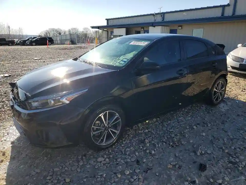 3KPF24AD7PE622688 2023 KIA FORTE-0