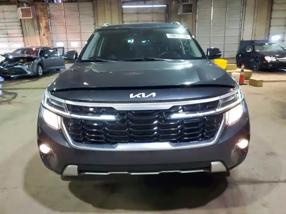 KNDEUCAA6R7524308 2024 KIA SELTOS-4