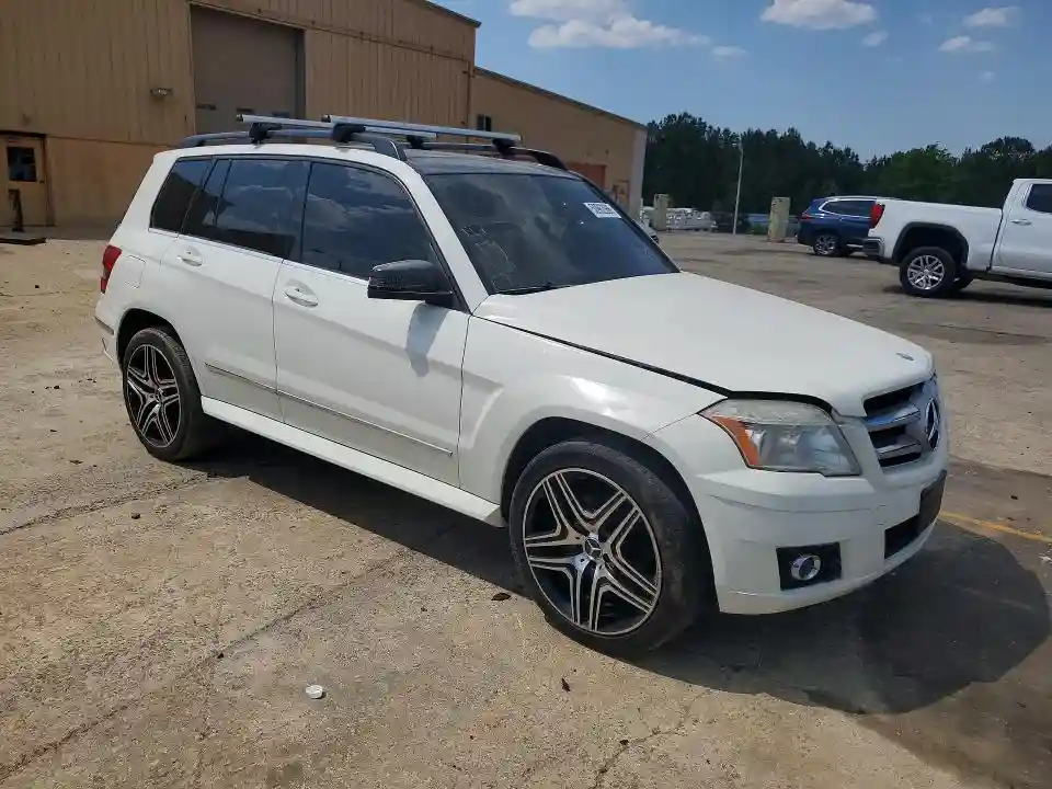 WDCGG8HB5AF498929 2010 MERCEDES-BENZ GLK-CLASS-3
