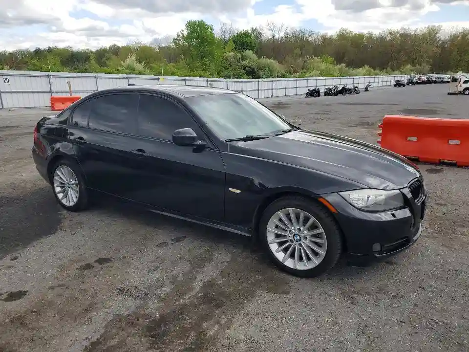 WBAPL5C53BA920371 2011 BMW 3 SERIES-3