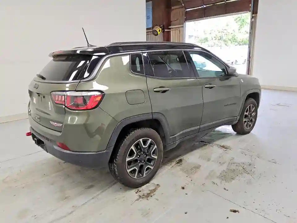 3C4NJDDB5KT653015 2019 JEEP COMPASS-2