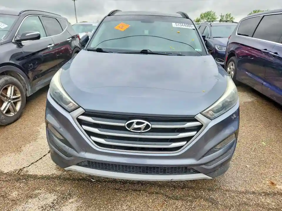KM8J33A24JU701174 2018 HYUNDAI TUCSON-4