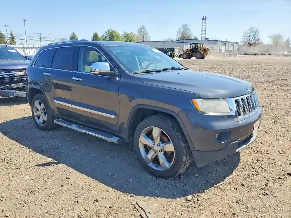 1J4RR6GGXBC655068 2011 JEEP GRAND CHEROKEE-3