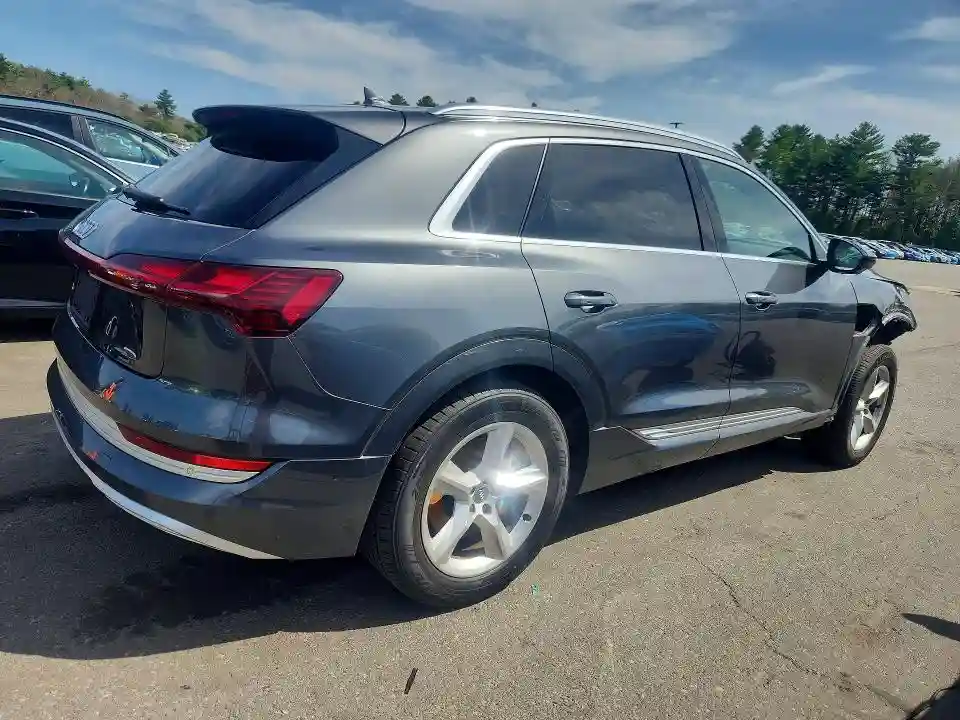 WA1VAAGE3KB006838 2019 AUDI E-TRON-2
