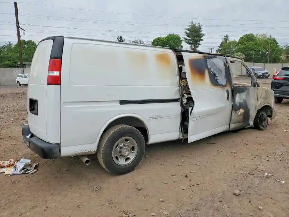 1GCWGBFPXP1116784 2023 CHEVROLET EXPRESS-2