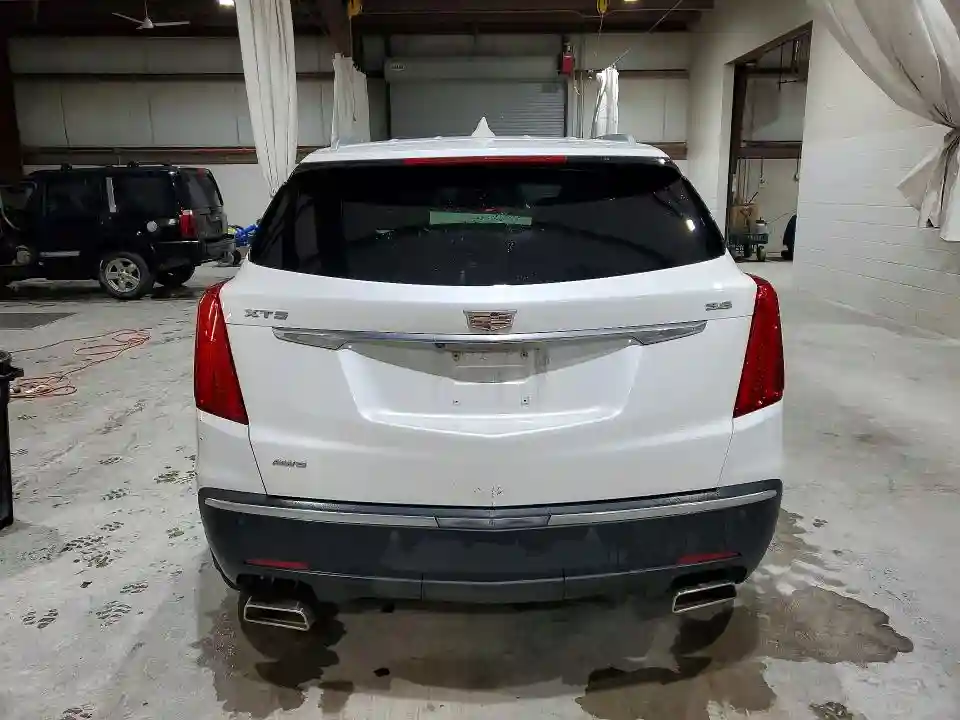 1GYKNDRS5HZ157627 2017 CADILLAC XT5-5