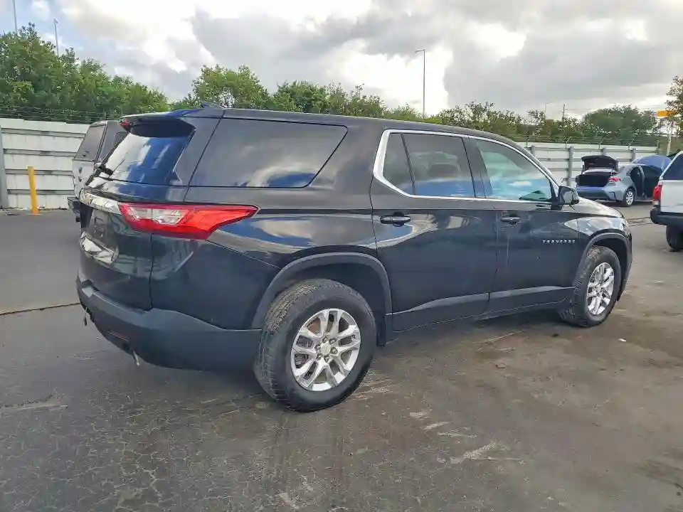 1GNERFKW6KJ111558 2019 CHEVROLET TRAVERSE-2