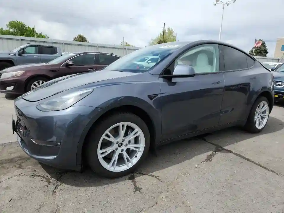 7SAYGAEE9PF865251 2023 TESLA MODEL Y-0