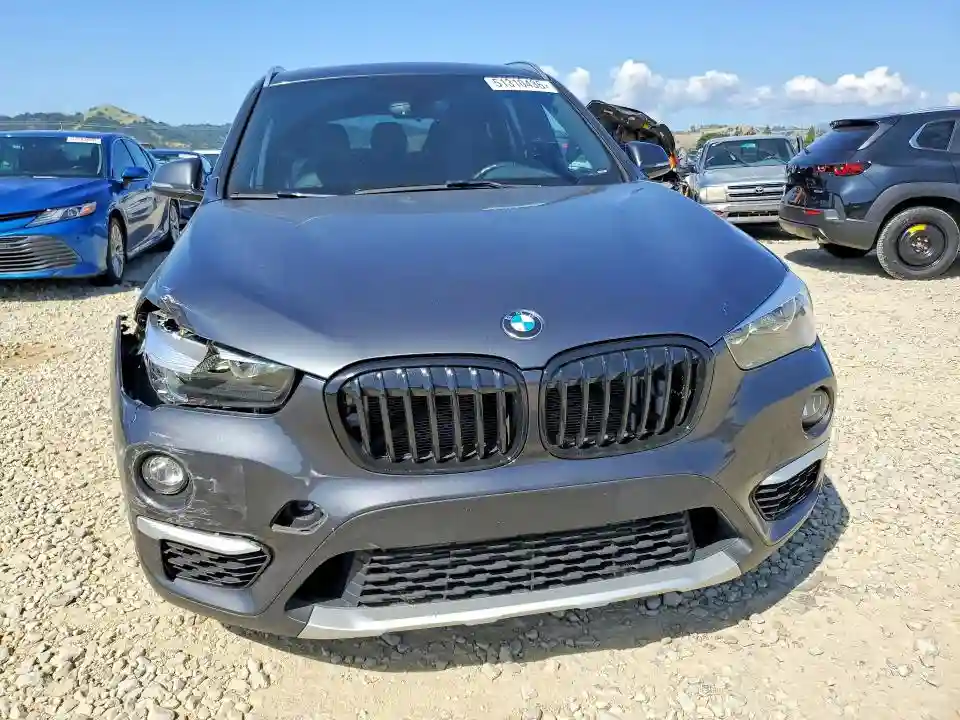 WBXHU7C37J5L09784 2018 BMW X1-4