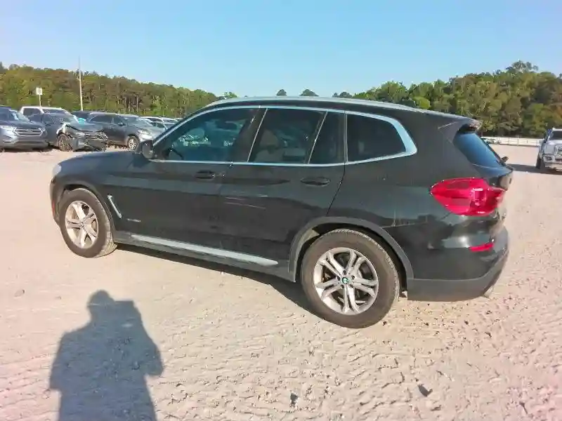 5UXTR9C56JLD65282 2018 BMW X3-1