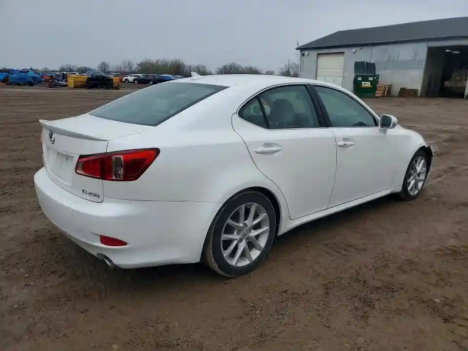 JTHBF5C20B5143990 2011 LEXUS IS-2