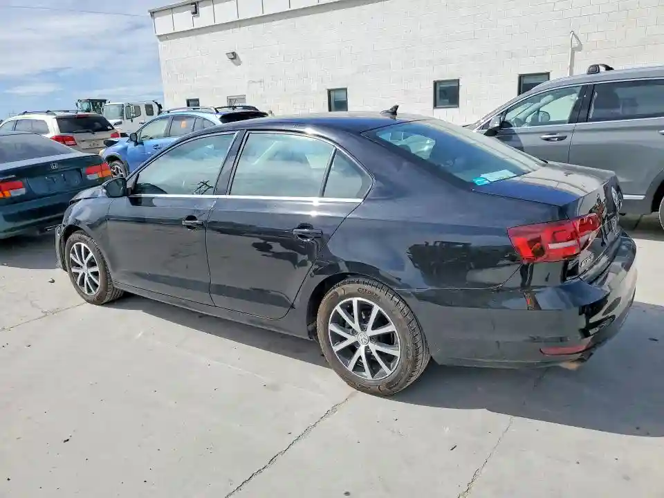 3VWB67AJXHM398136 2017 VOLKSWAGEN JETTA-1