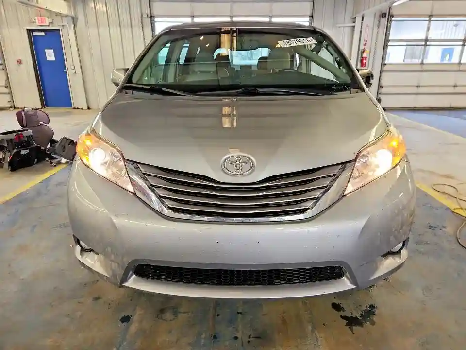 5TDYK3DC2FS571966 2015 TOYOTA SIENNA-4