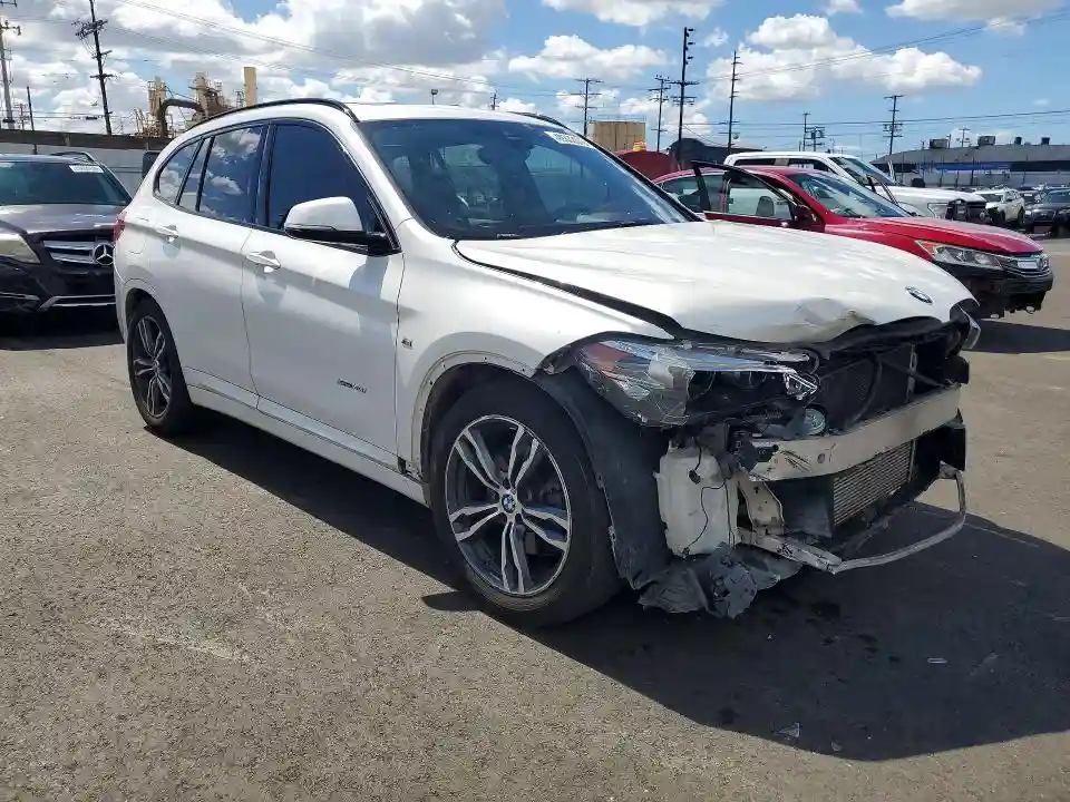 WBXHT3C39H5F78376 2017 BMW X1-3