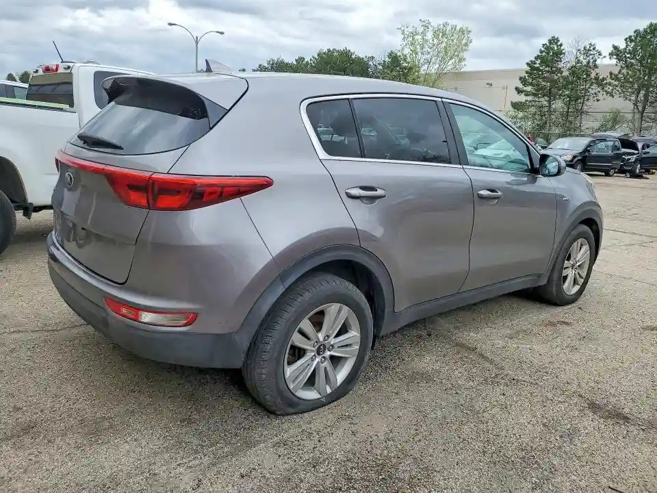 KNDPMCAC8J7395924 2018 KIA SPORTAGE-2