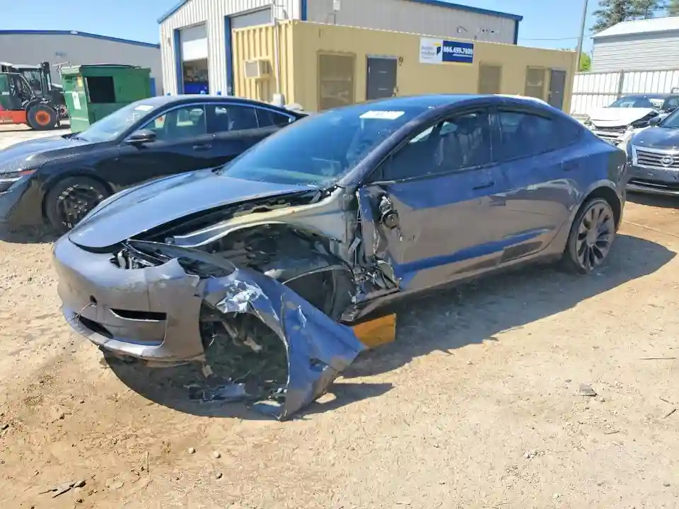 5YJ3E1EC3PF709489 2023 TESLA MODEL 3-0