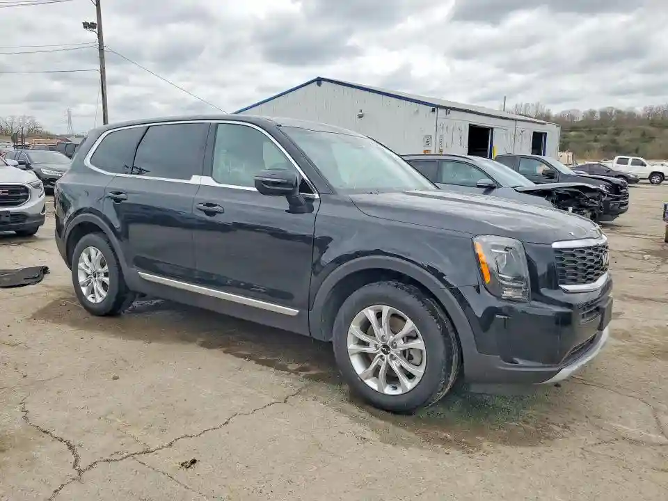 5XYP24HC7NG223961 2022 KIA TELLURIDE-3