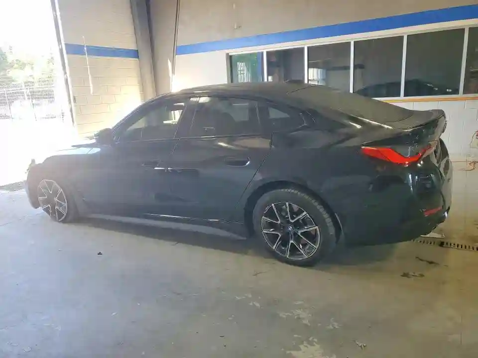 WBA13AW0XNFL97596 2022 BMW M4-1