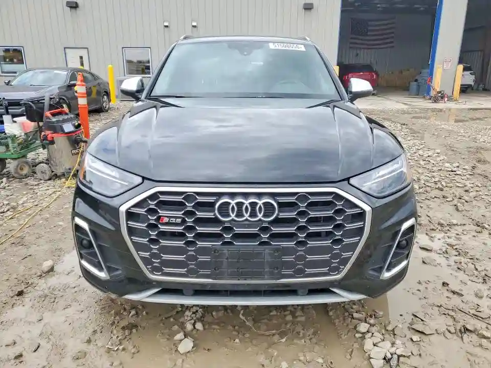WA1B4AFY0P2026784 2023 AUDI SQ5-4