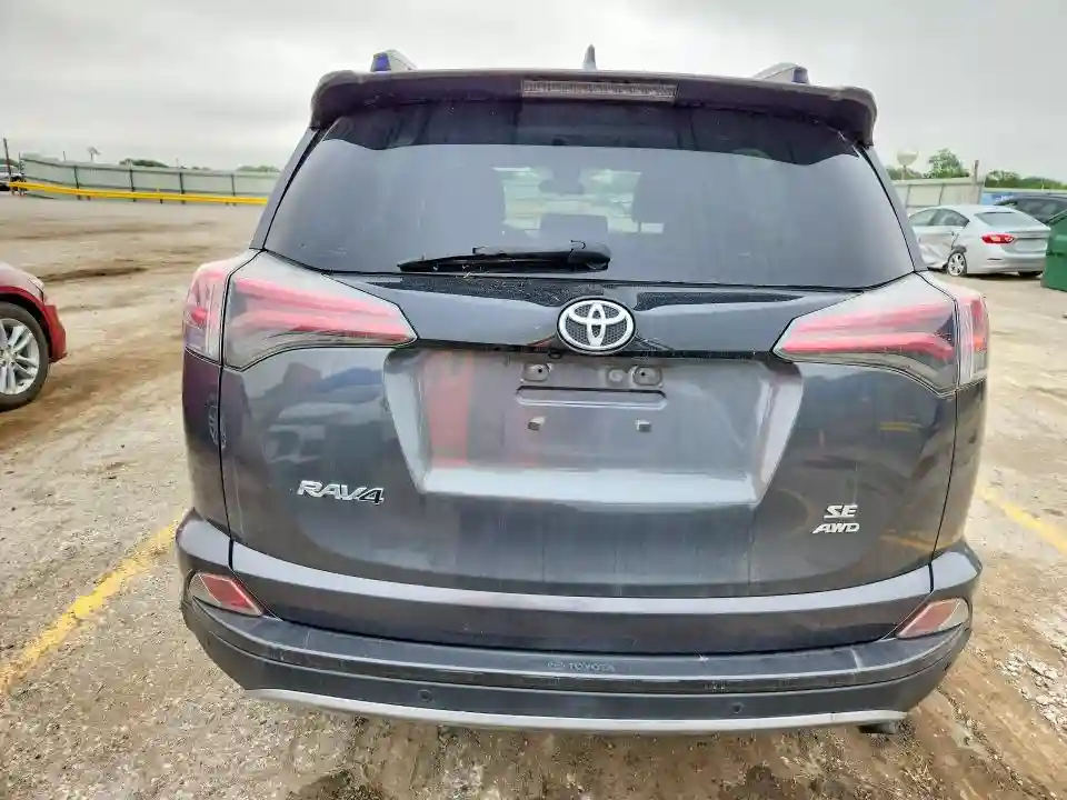 JTMJFREV0HJ704460 2017 TOYOTA RAV4-5