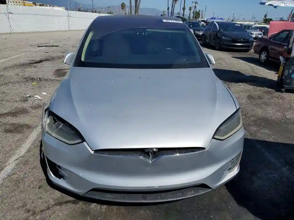 5YJXCDE22HF060298 2017 TESLA MODEL X-4