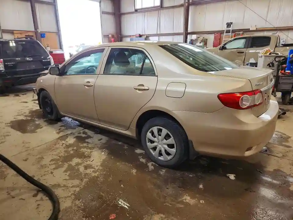 2T1BU4EE9CC876083 2012 TOYOTA COROLLA-1