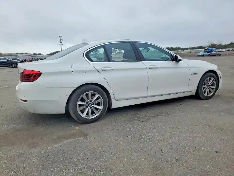 WBA5A7C53GG147706 2016 BMW 5 SERIES-2