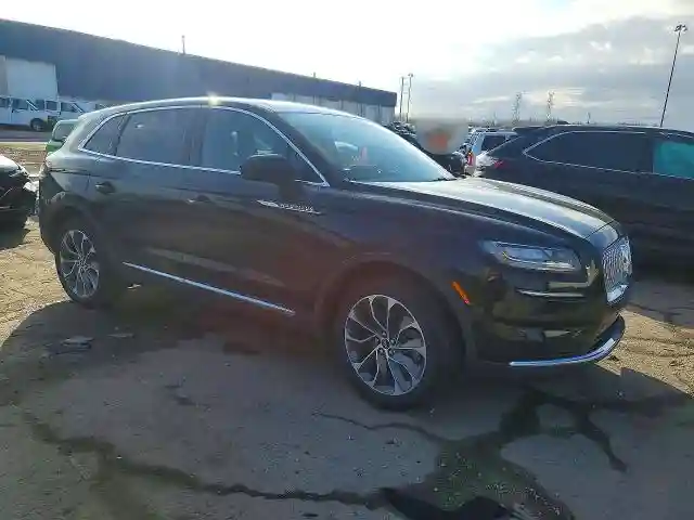 2LMPJ8KP3PBL23942 2023 LINCOLN NAUTILUS-3